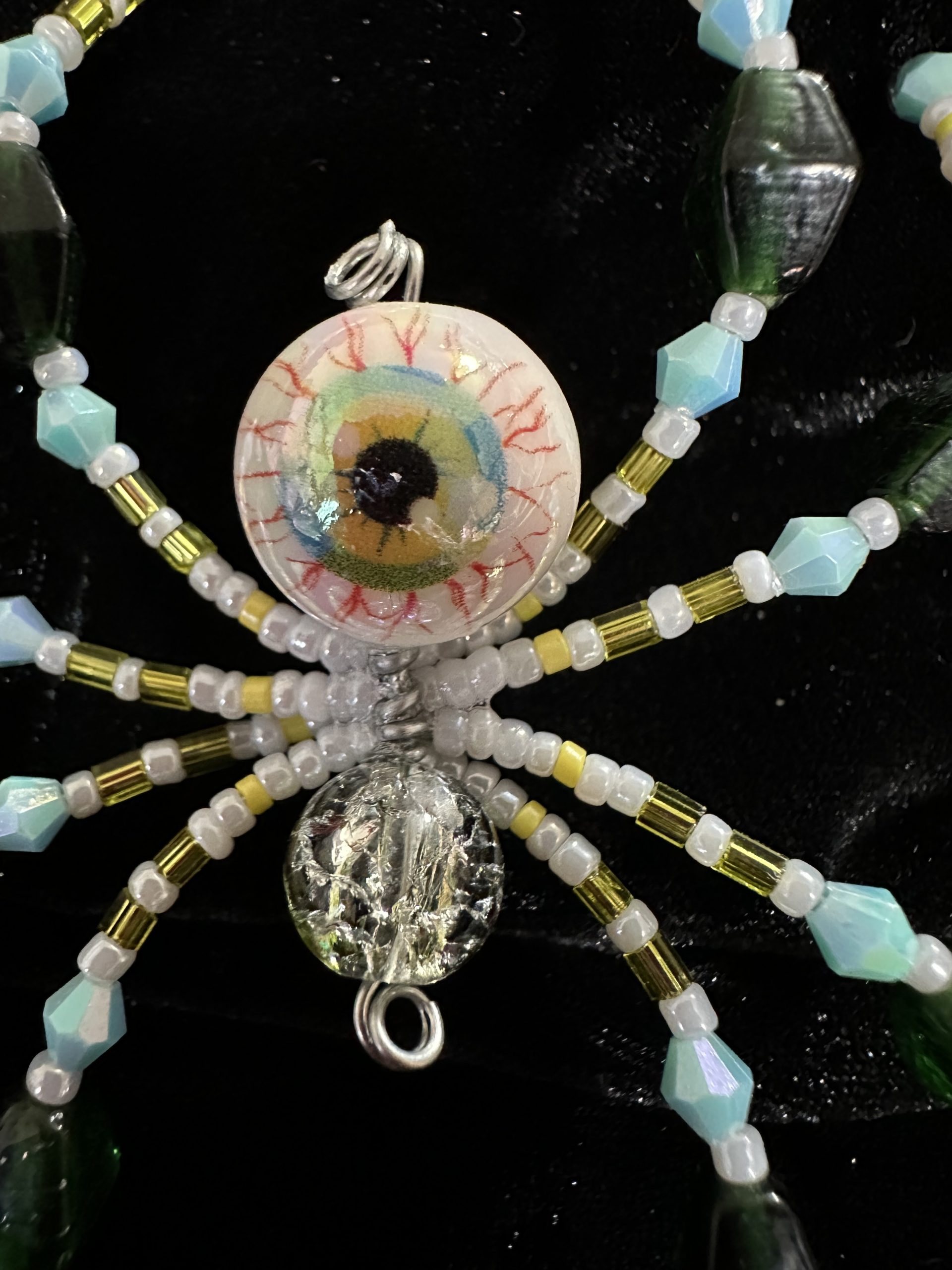 Halloween themed handmade beaded spider - Image 3