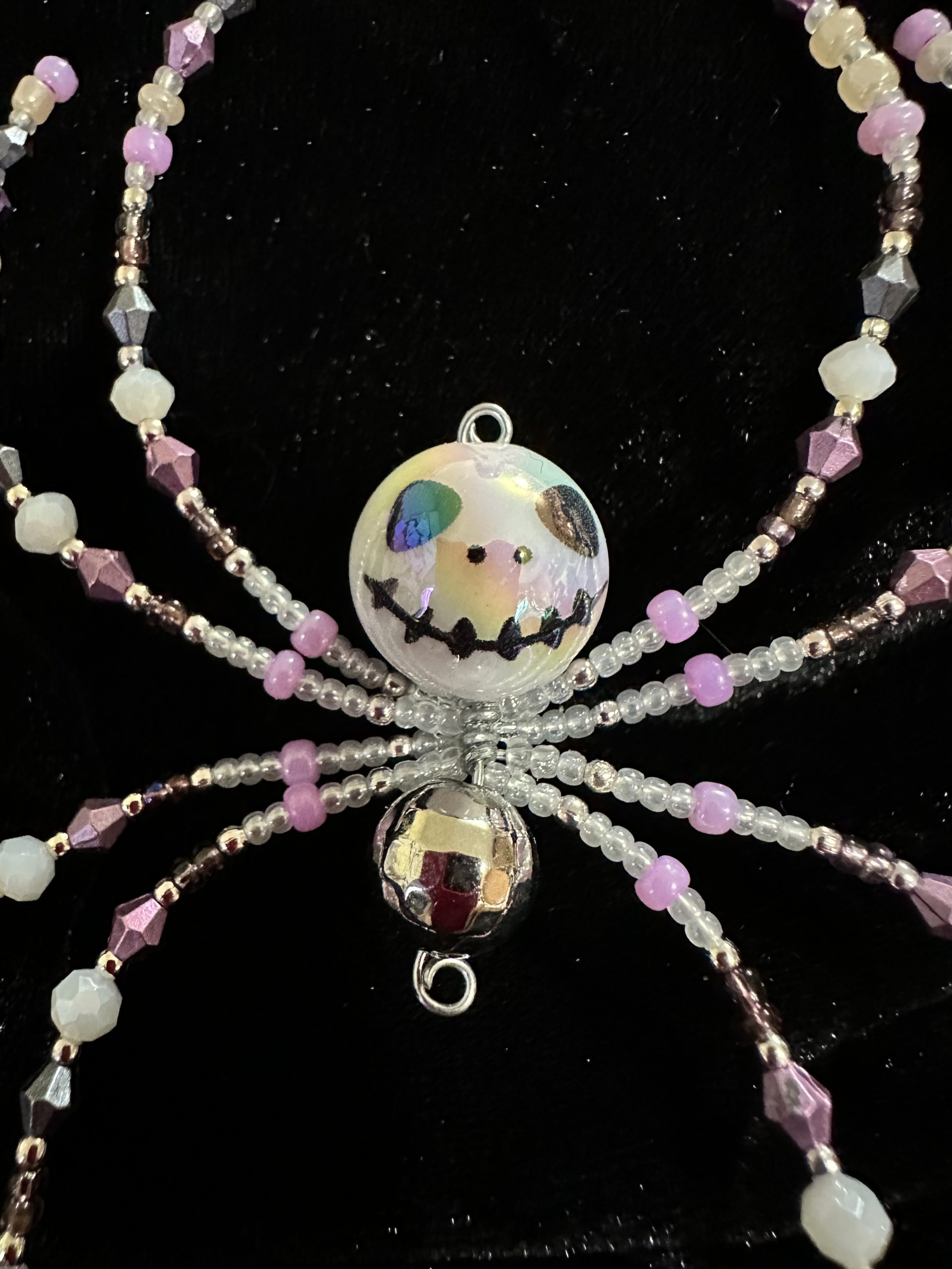 Halloween themed beaded spider with a skeleton face body - Image 2